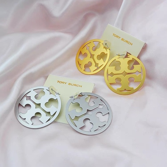 Tory Burch Large Gold Logo Hoop Earrings - Picture 8 of 11